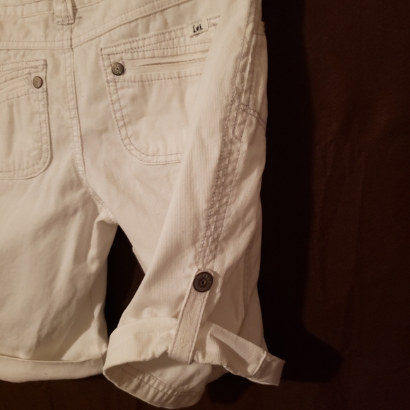 Shorts - Picture 5 of 5